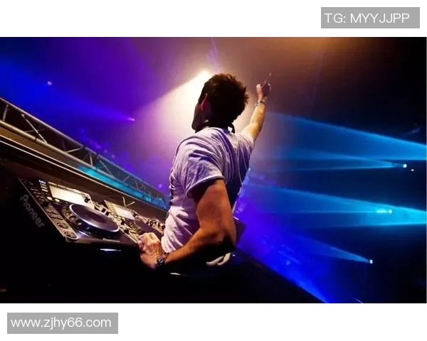 美式潮足球明星的魅力与风采探索之旅